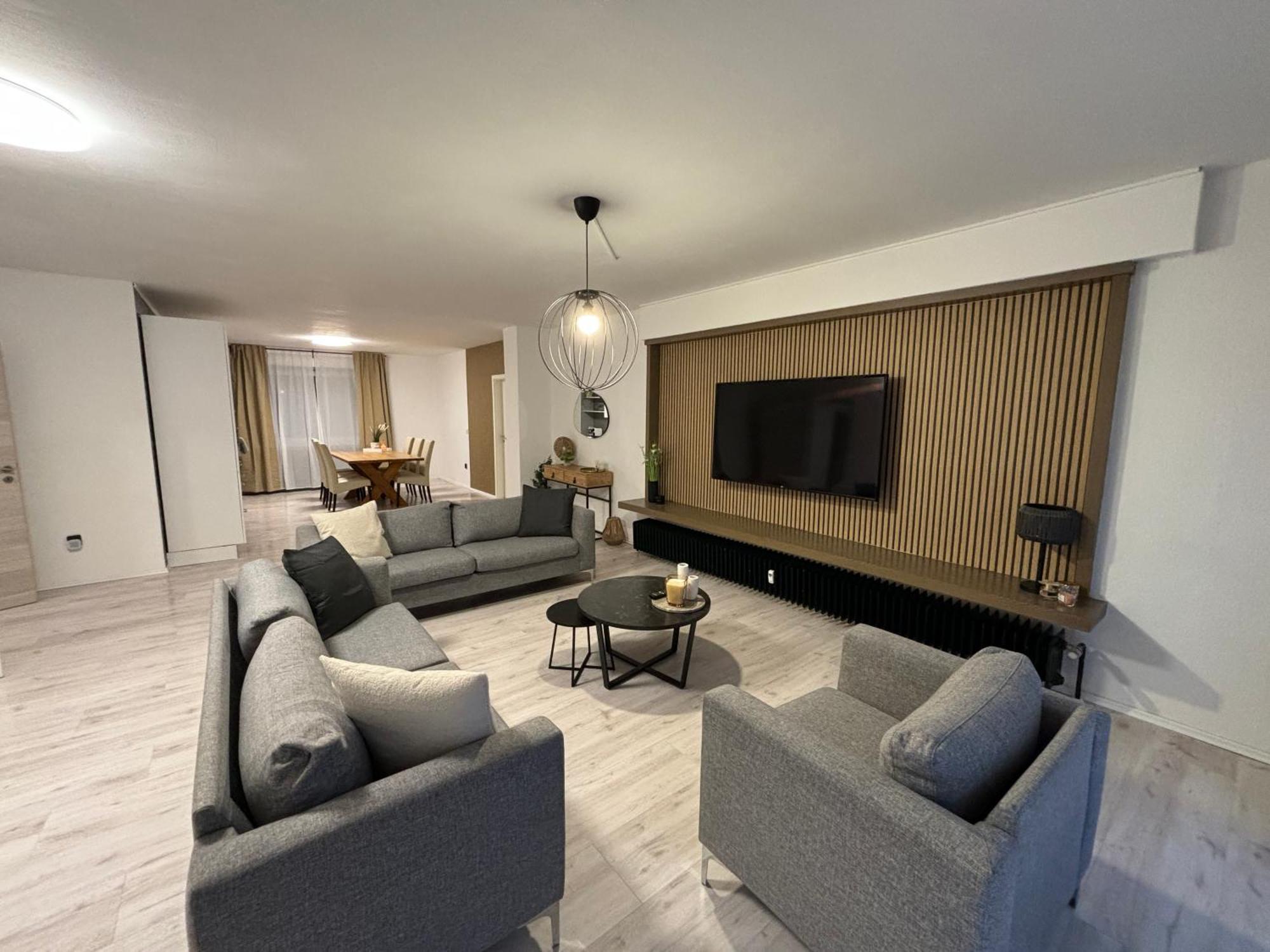 140Qm - 4 Zimmer- Parkplatz - Autobahn - Blauer See - Mallibase Apartments Garbsen Eksteriør billede