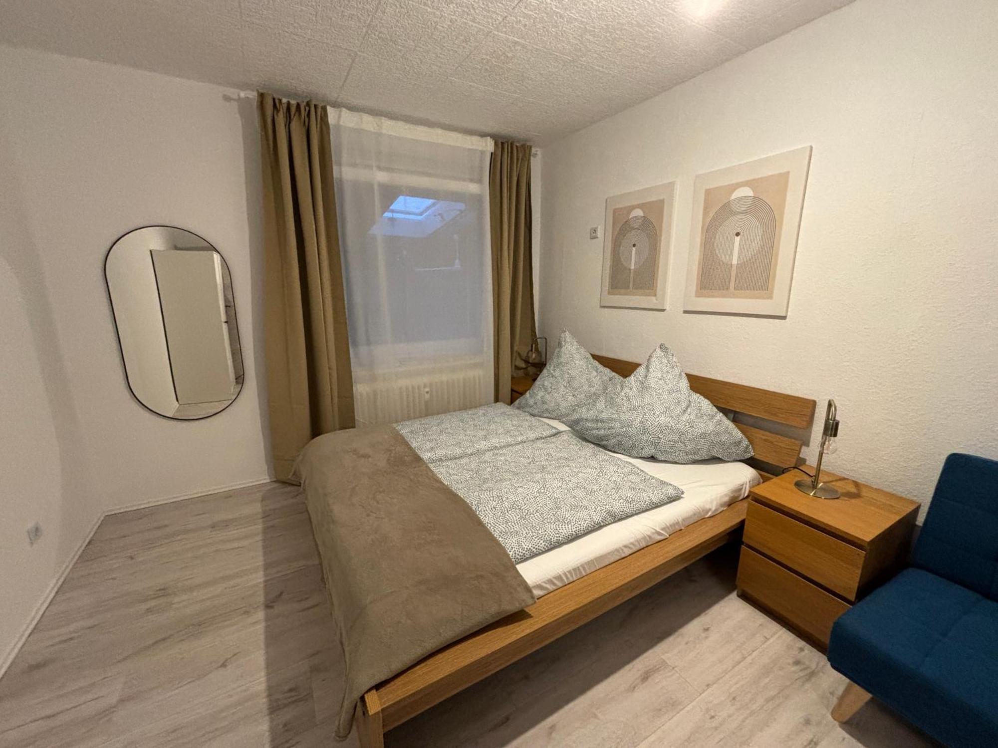 140Qm - 4 Zimmer- Parkplatz - Autobahn - Blauer See - Mallibase Apartments Garbsen Eksteriør billede
